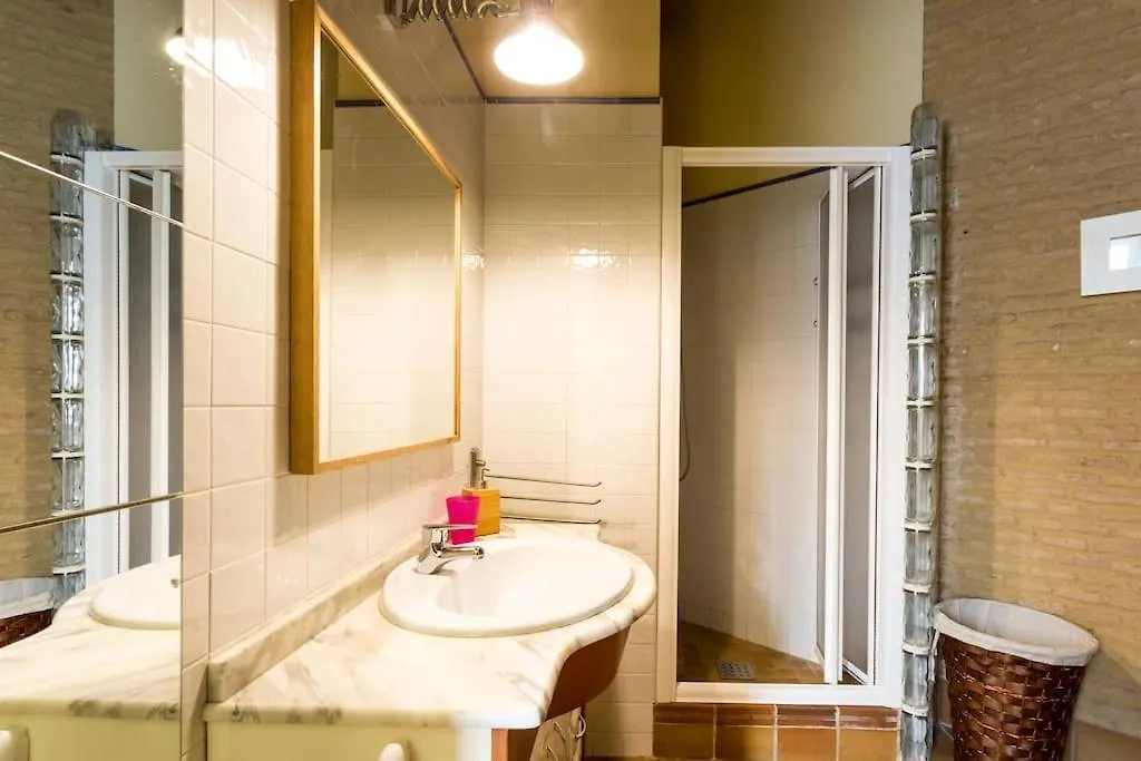 Precioso Apartamento - Localizacion Ideal **Wifi - A/C** Sevilla